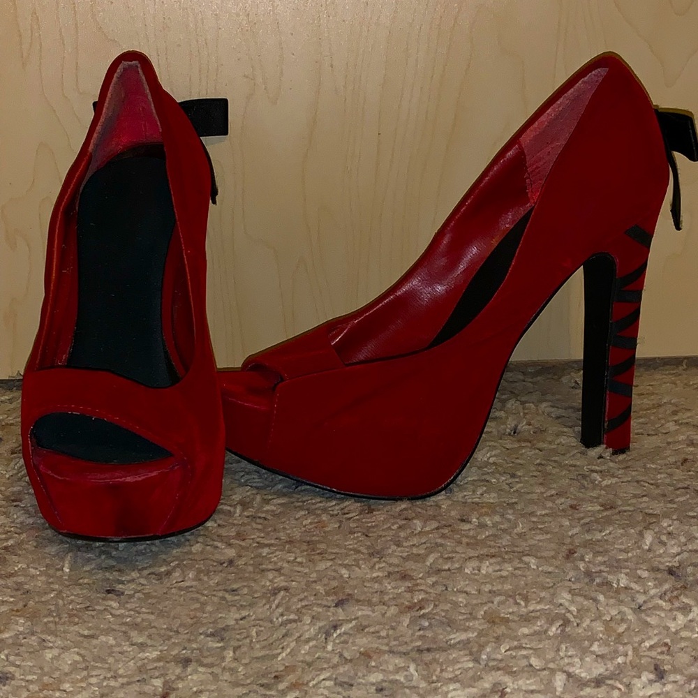 Qupid suede high heels